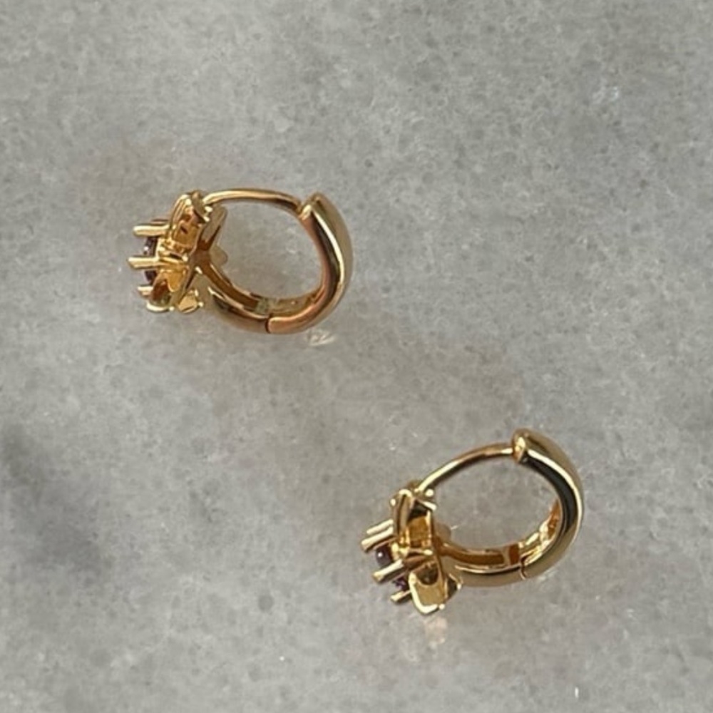 Gold Purple Crystal Star Burst Huggie Hoop Earrings
Brand New - Picture 2 of 5